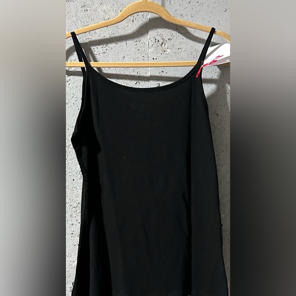 #0990 Black White & Gold Spaghetti Straps Tank Top - NIP Izzy & Liv - Picture 3 of 3